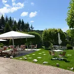 Otel Logis Beau Site Loubaresse (Cantal)