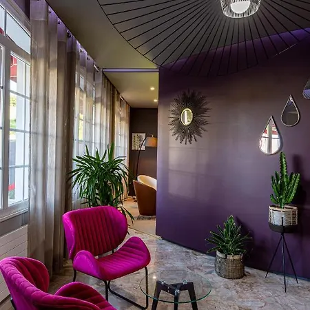 Logis Beau Site Hotel Loubaresse (Cantal)