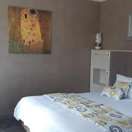 فندق Logis Beau Site