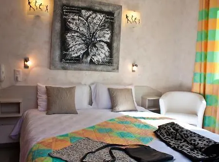 Logis Beau Site فندق 3*