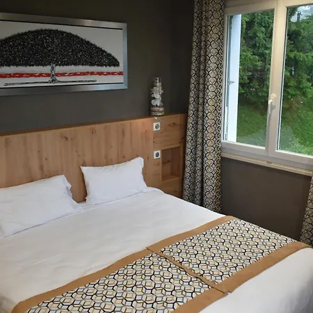 Hotel Logis Beau Site 3*