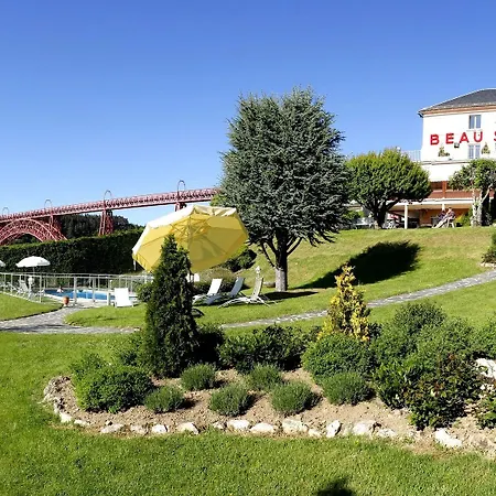 Logis Beau Site Hotel Loubaresse (Cantal)