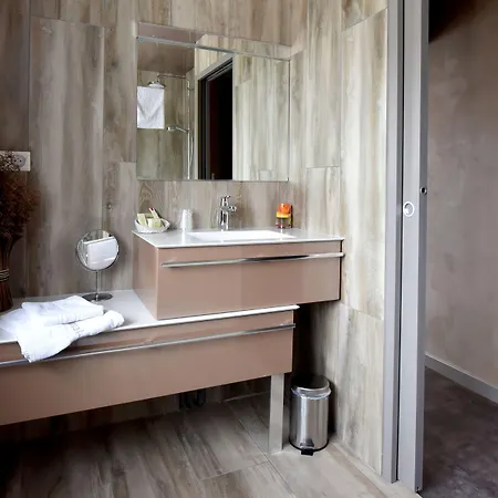 Logis Beau Site Hotel 3*