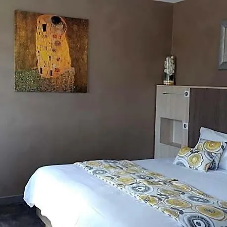 Hotel Logis Beau Site 3*